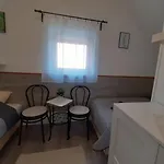 Holiday Home Balatonszárszó Сasa de vacaciones *