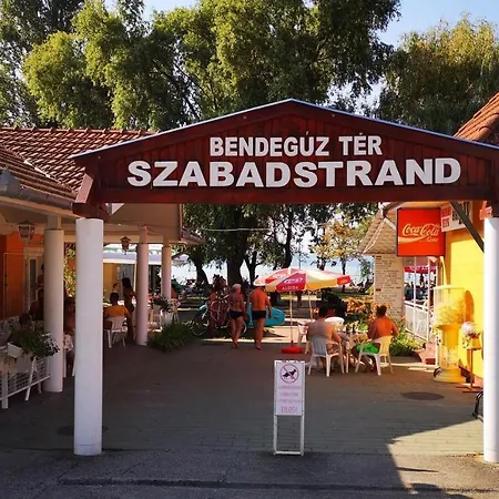 Holiday Home Balatonszárszó * Balatonszarszo