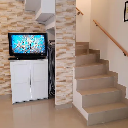 Сasa de vacaciones Holiday Home Balatonszárszó